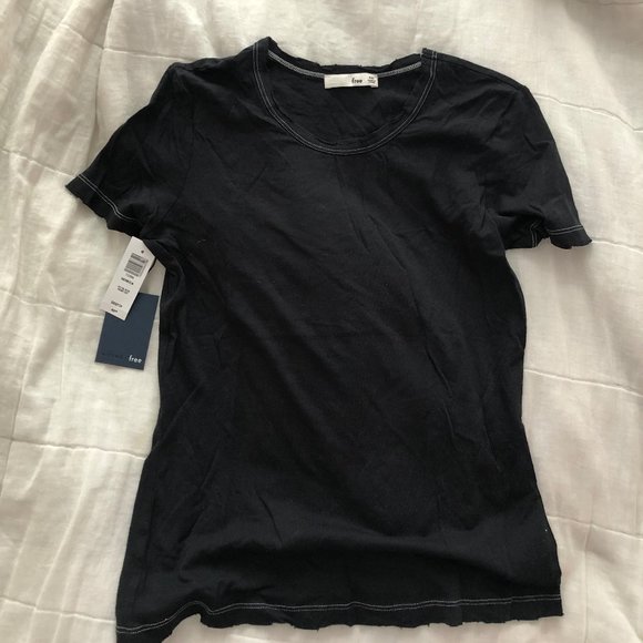 Aritzia Wilfred Free t-shirt - Picture 3 of 4